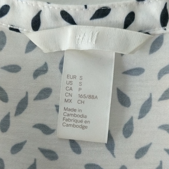 H&M blouse - Picture 6 of 8